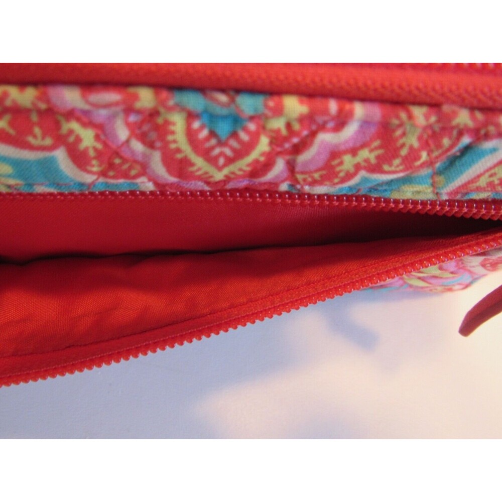 Vera Bradley Quilted Turn Lock and Zip Close Wallet Orange Paisley in Paradise - Picture 3 of 8